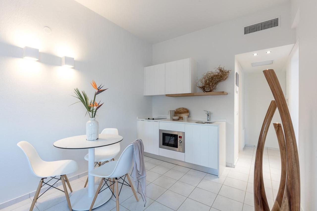 Akrogiali Beach Hotel Apartments Малиа Екстериор снимка